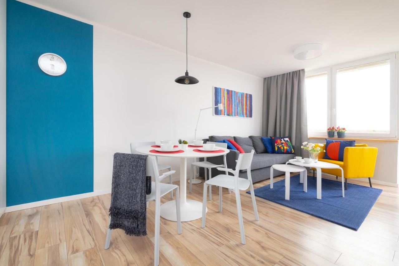 Beautiful 2 Rooms Flat With Balcony وارسو المظهر الخارجي الصورة