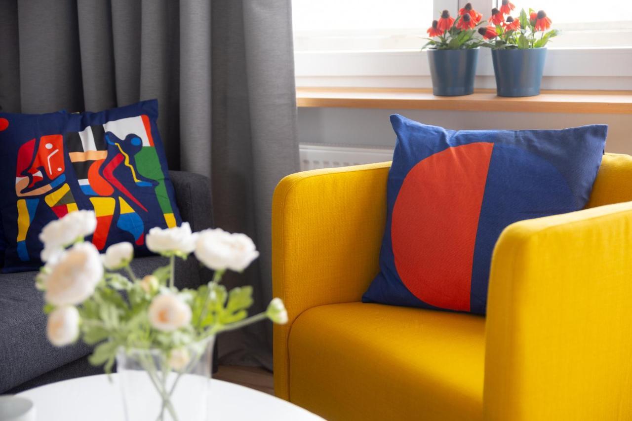 Beautiful 2 Rooms Flat With Balcony وارسو المظهر الخارجي الصورة